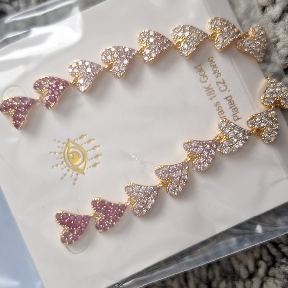 EyeCandy LA luxe Long Dangle Heart Earrings NIB NWT - Picture 4 of 5